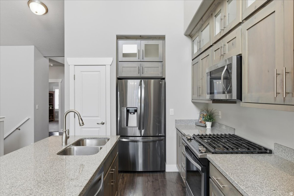 10117 S GLENMOOR DR South Jordan, UT 84009