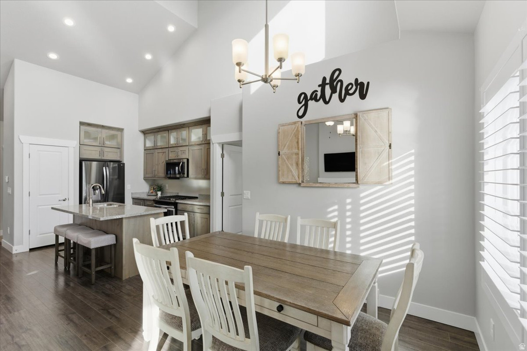 10117 S GLENMOOR DR South Jordan, UT 84009