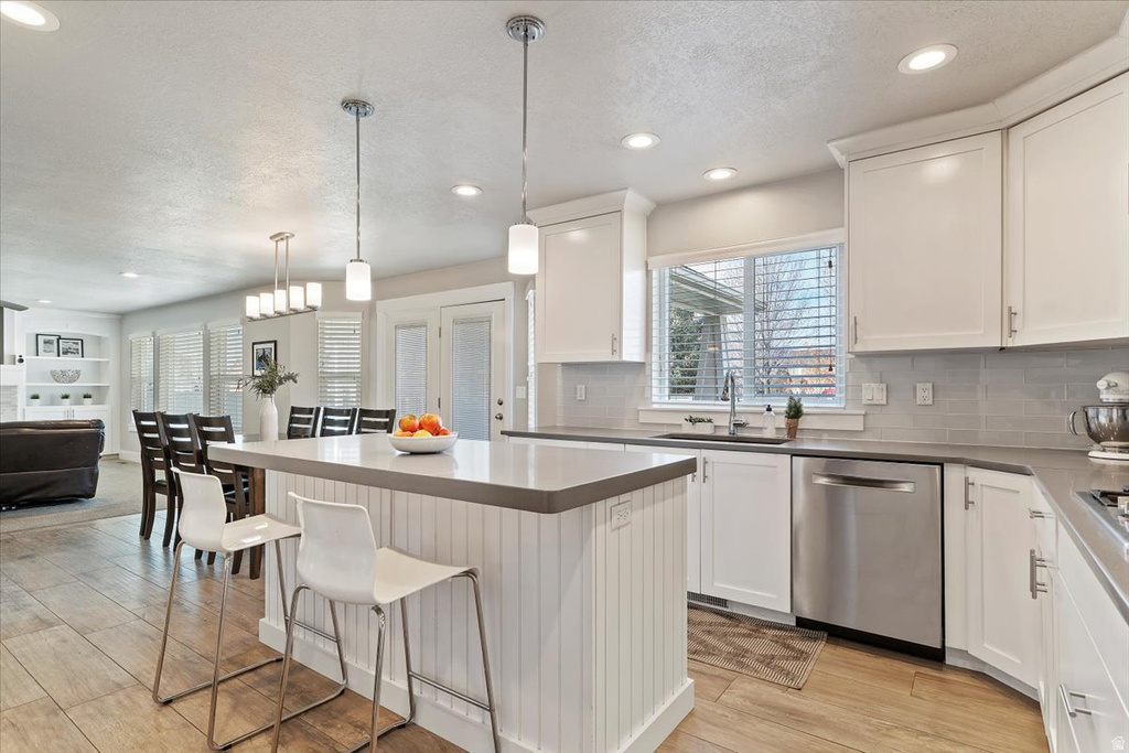 6043 N LARIAT LN Mountain Green, UT 84050