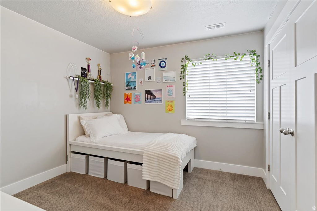 6043 N LARIAT LN Mountain Green, UT 84050