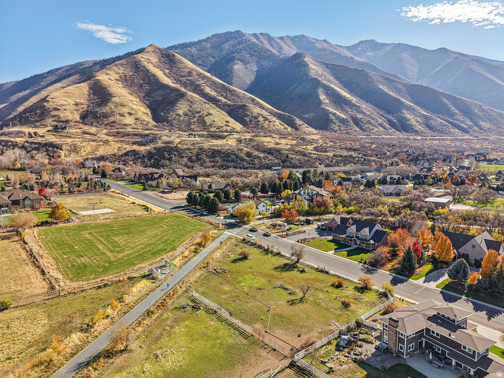 1377 E MAPLE ST Mapleton, UT 84664