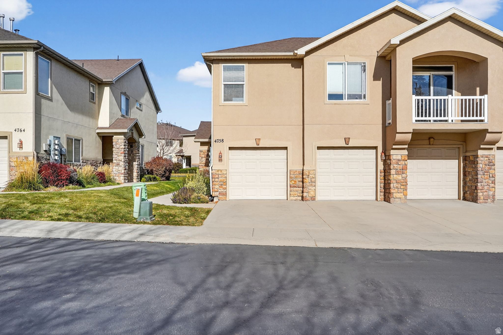 4758 W WAGON TRAIN DR Herriman, UT 84065