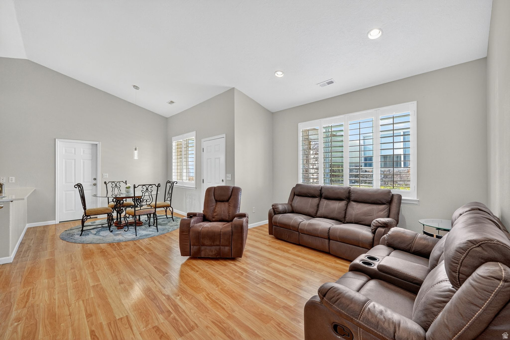 4758 W WAGON TRAIN DR Herriman, UT 84065