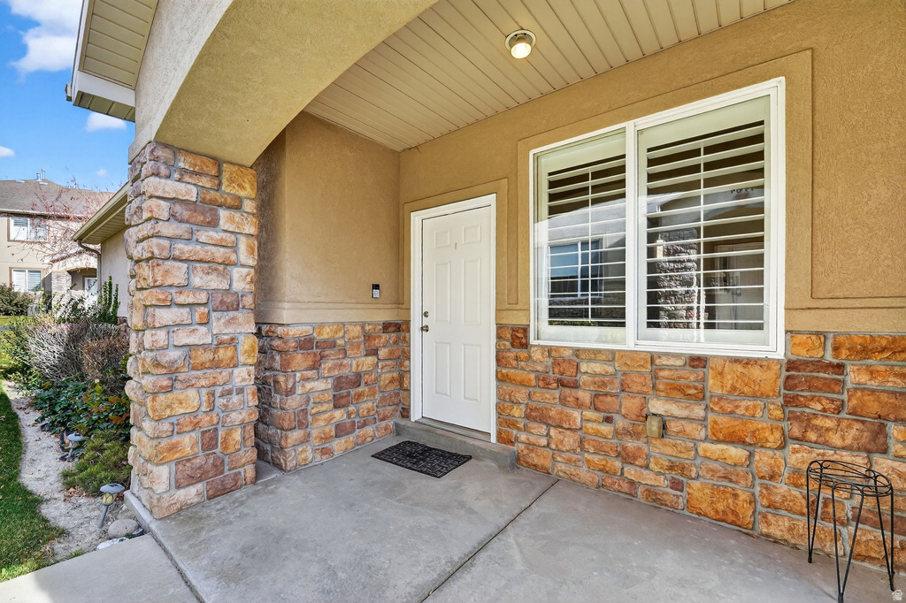 4758 W WAGON TRAIN DR Herriman, UT 84065