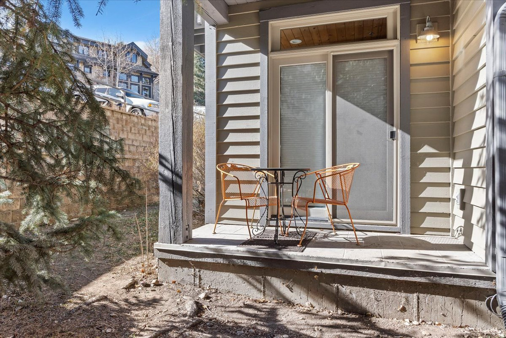 568 N DEER VALLEY DR #8B Park City, UT 84060