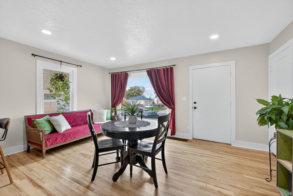 1657 E RUSHTON ST Ogden, UT 84401