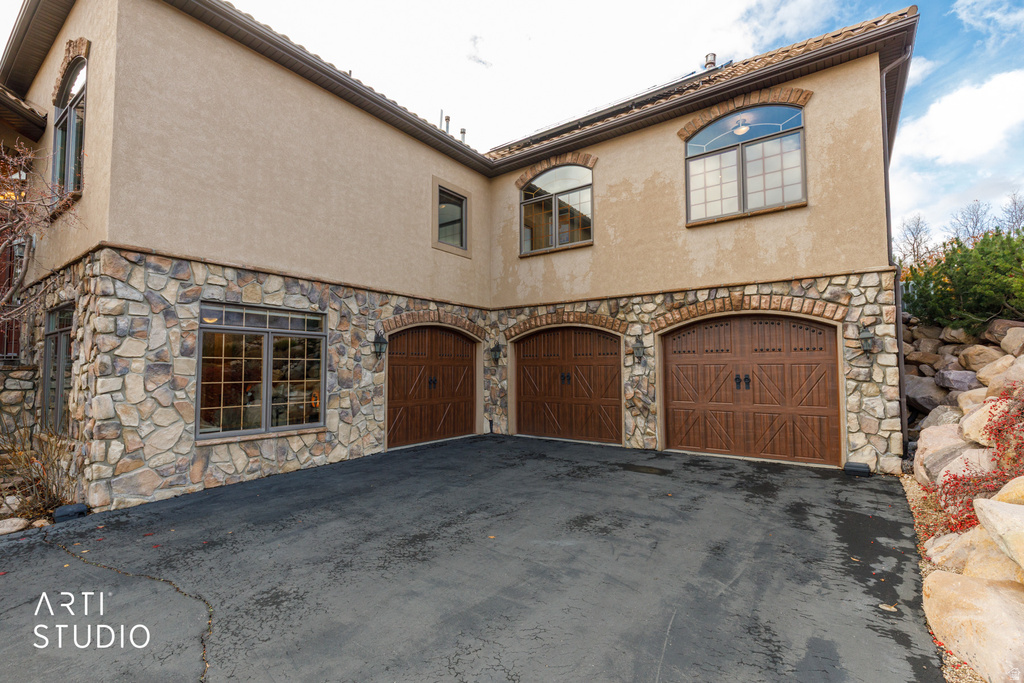 6679 N DURFEE CREEK RD Liberty, UT 84310