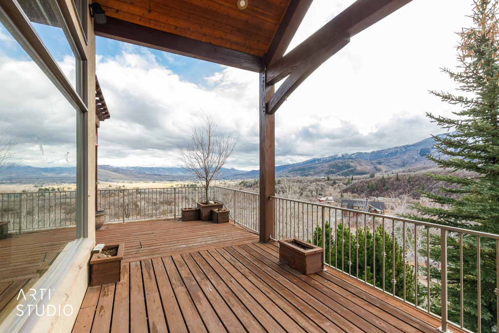 6679 N DURFEE CREEK RD Liberty, UT 84310