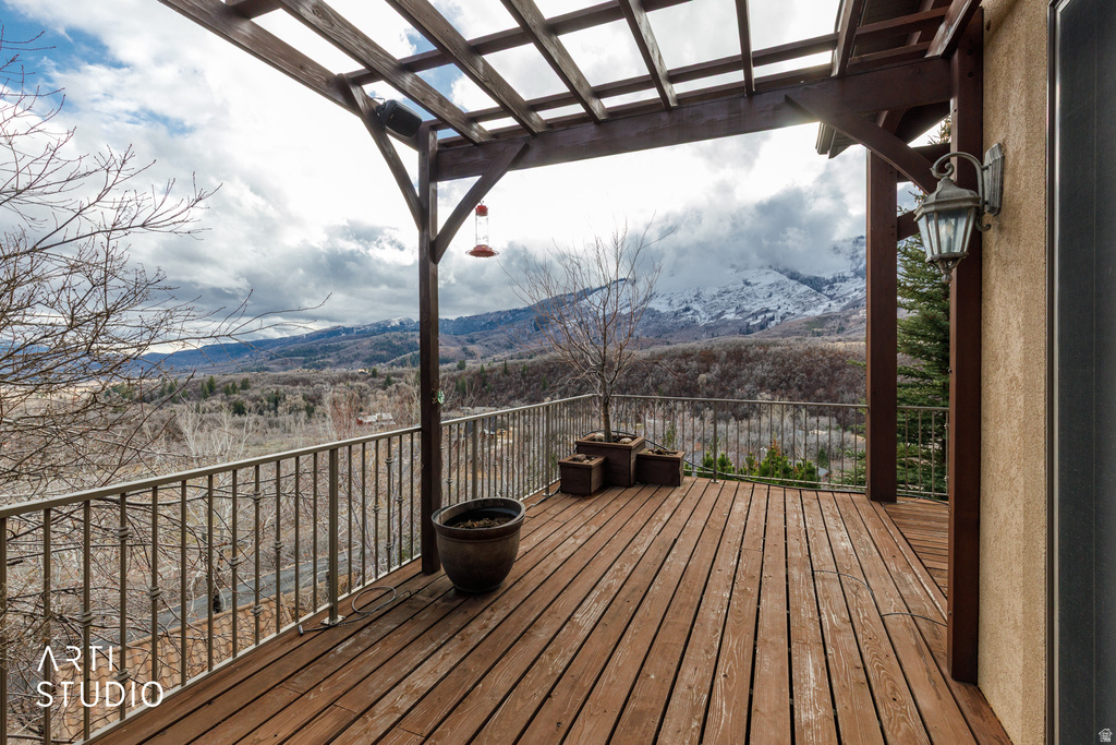 6679 N DURFEE CREEK RD Liberty, UT 84310