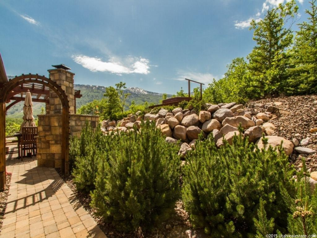 6679 N DURFEE CREEK RD Liberty, UT 84310