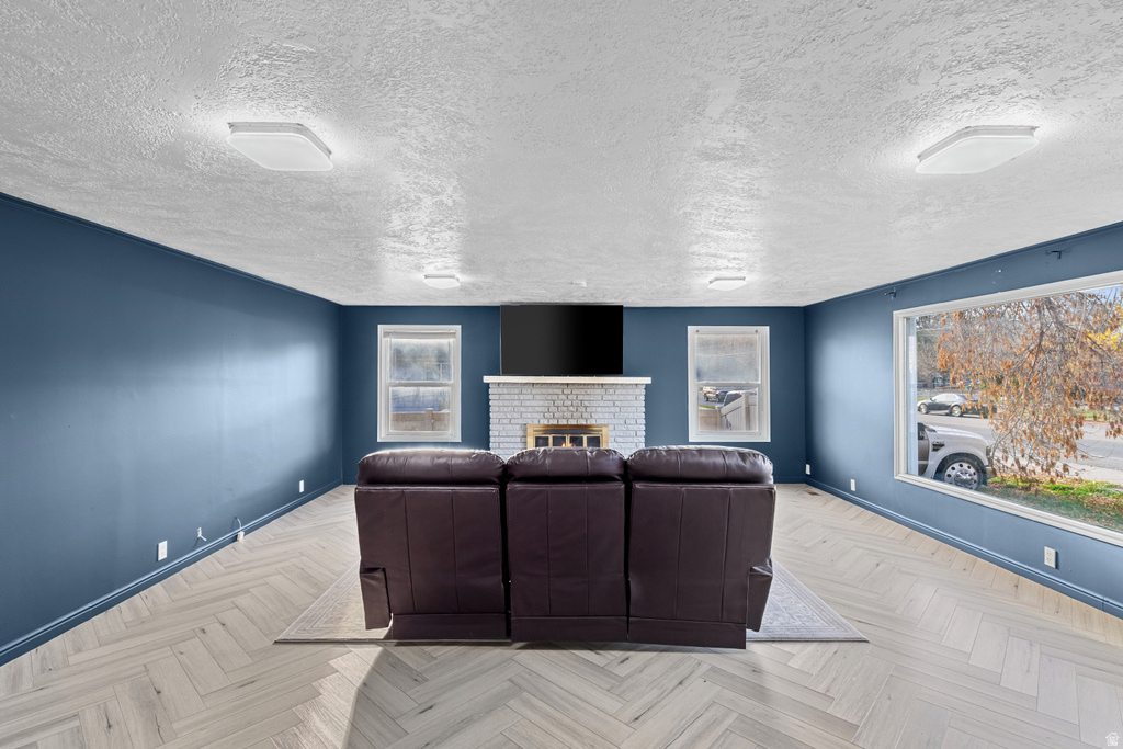 942 E GENTILE ST Layton, UT 84041