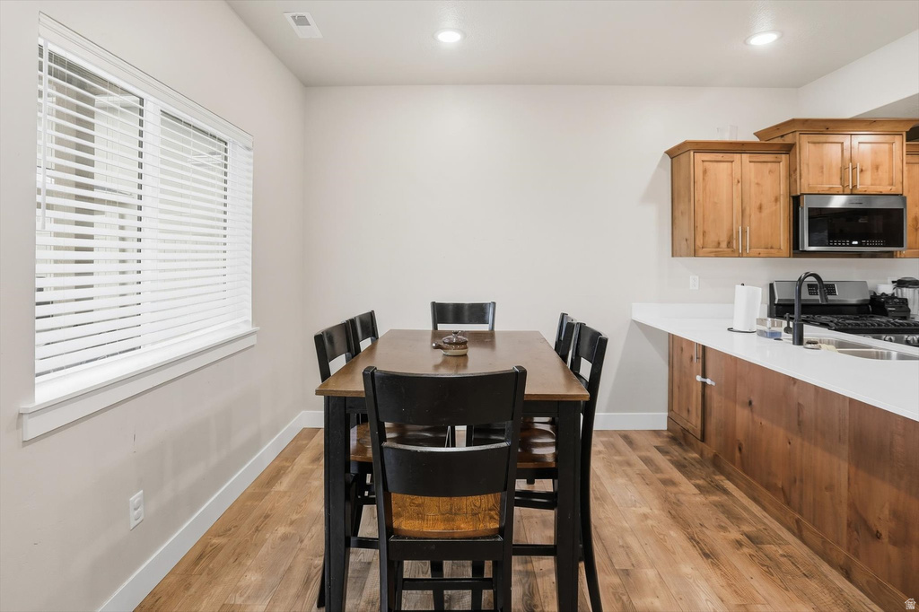 303 N CANTERBURY WAY Clearfield, UT 84015