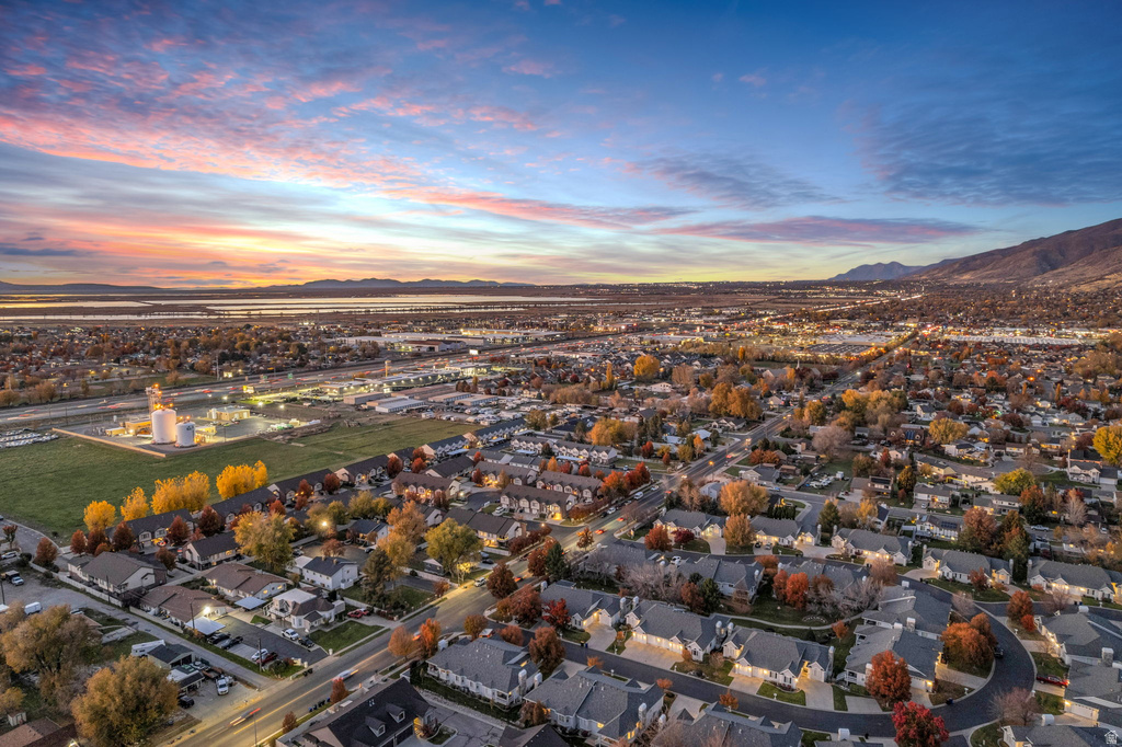 204 W LYMAN LN Bountiful, UT 84010