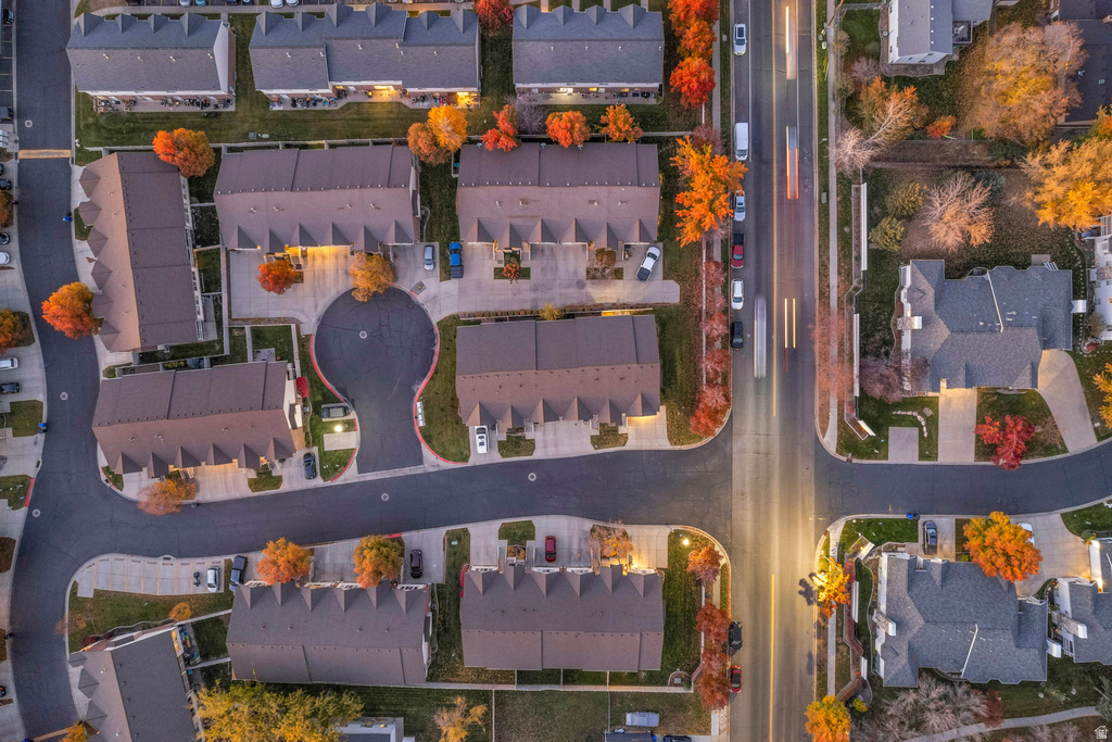 204 W LYMAN LN Bountiful, UT 84010