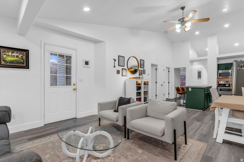 204 W LYMAN LN Bountiful, UT 84010