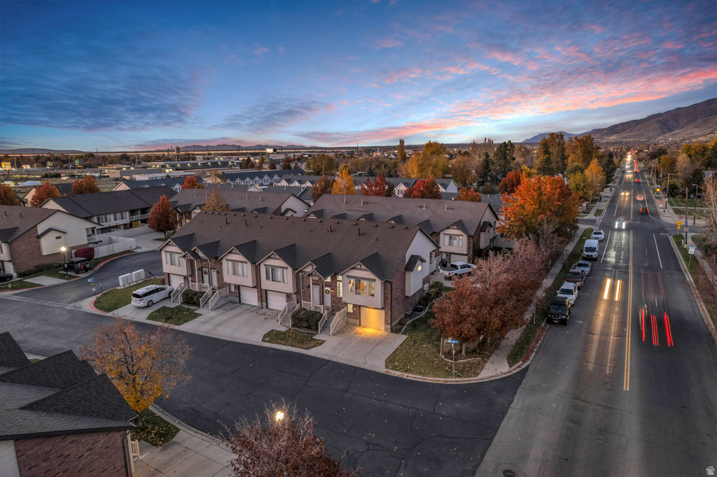 204 W LYMAN LN Bountiful, UT 84010