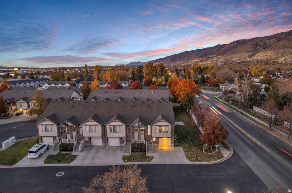 204 W LYMAN LN Bountiful, UT 84010