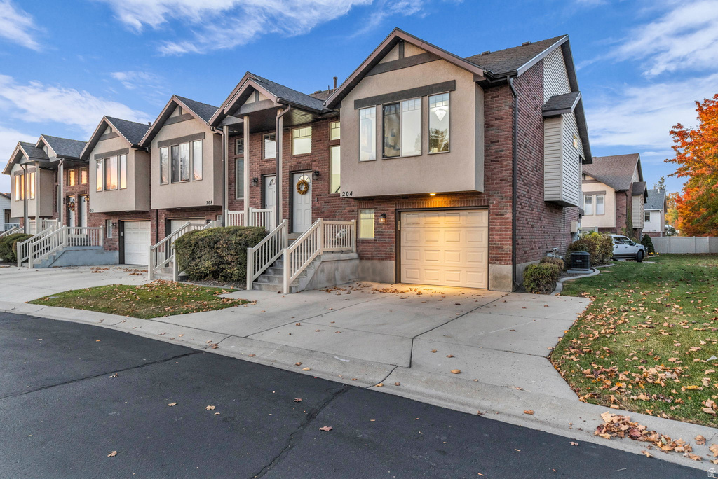 204 W LYMAN LN Bountiful, UT 84010