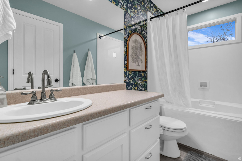 204 W LYMAN LN Bountiful, UT 84010