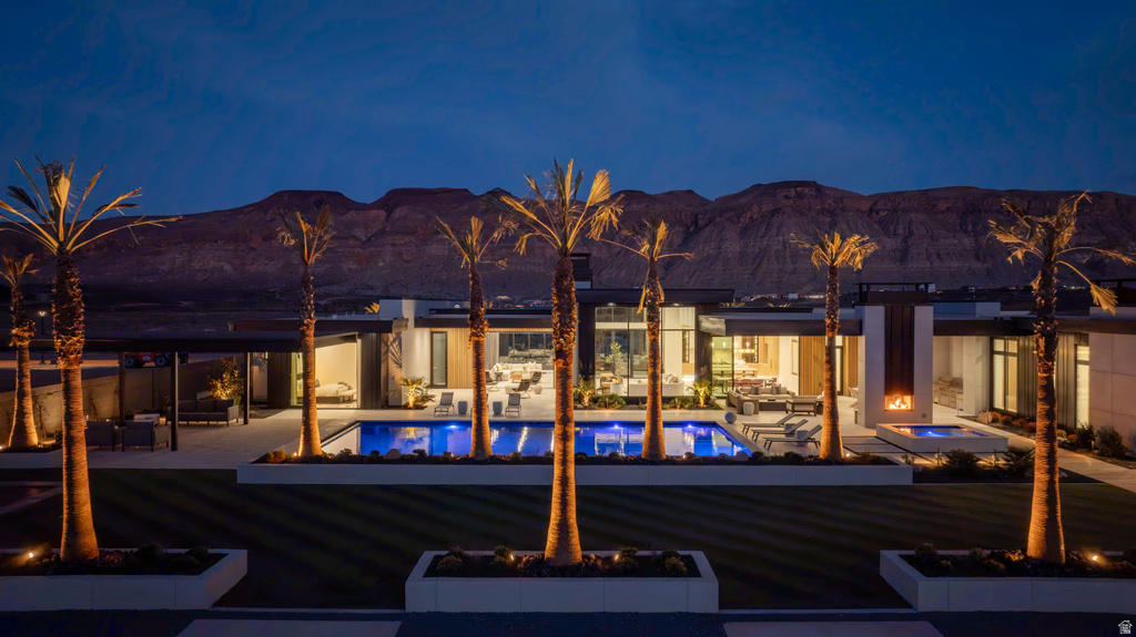 4242 S WAKE ST Hurricane, UT 84737