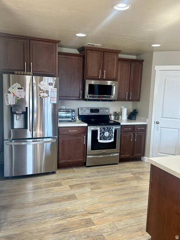 647 W MULBERRY ST Stansbury Park, UT 84074