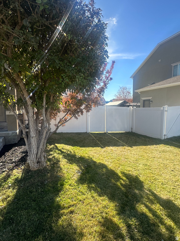 647 W MULBERRY ST Stansbury Park, UT 84074