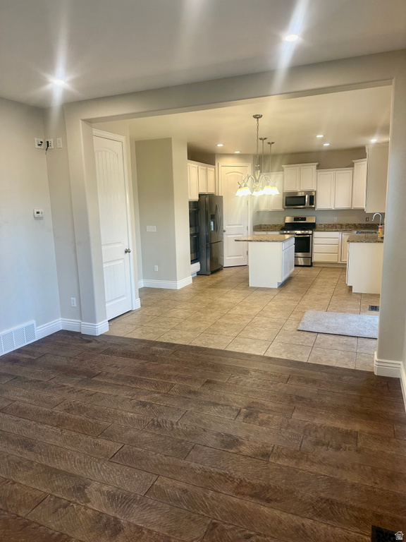 10988 S GREENVALE CT South Jordan, UT 84009