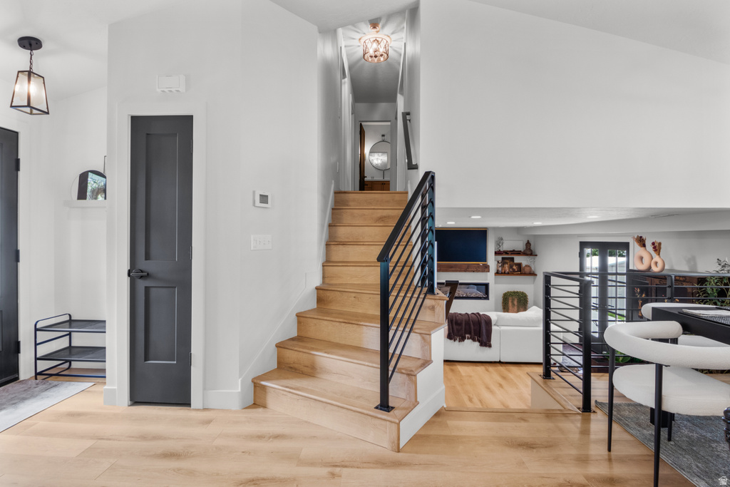 10932 S SEGOVIA CIR Sandy, UT 84094