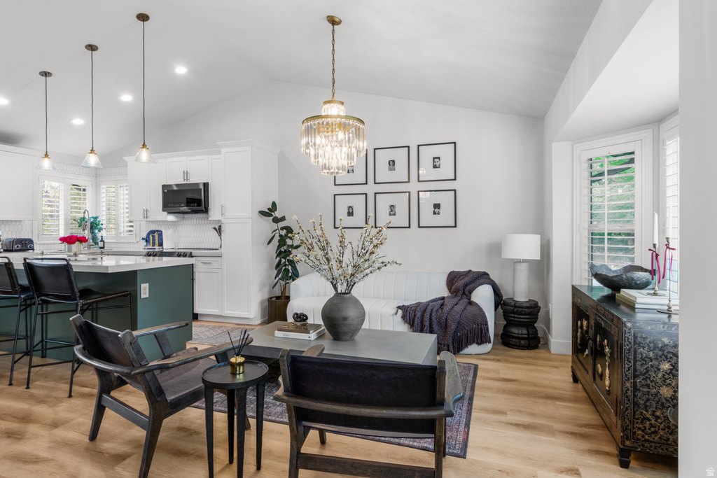 10932 S SEGOVIA CIR Sandy, UT 84094