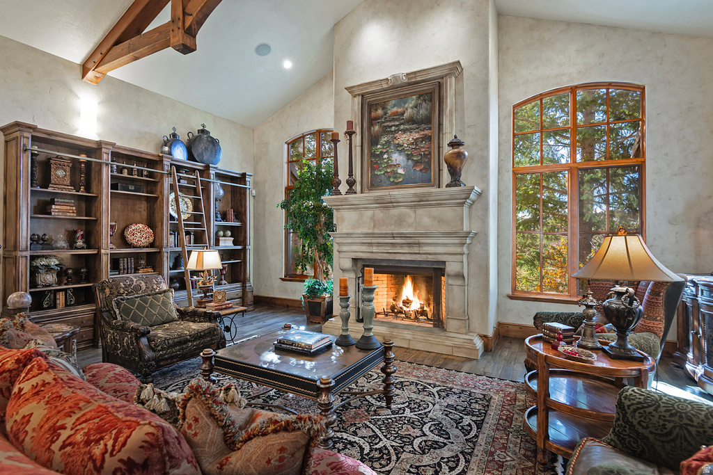 8778 S FALCON HEIGHTS LN Sandy, UT 84093