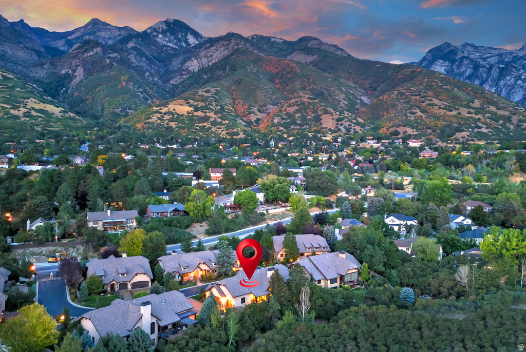 8778 S FALCON HEIGHTS LN Sandy, UT 84093