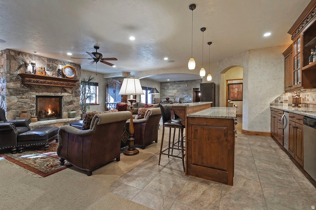 8778 S FALCON HEIGHTS LN Sandy, UT 84093