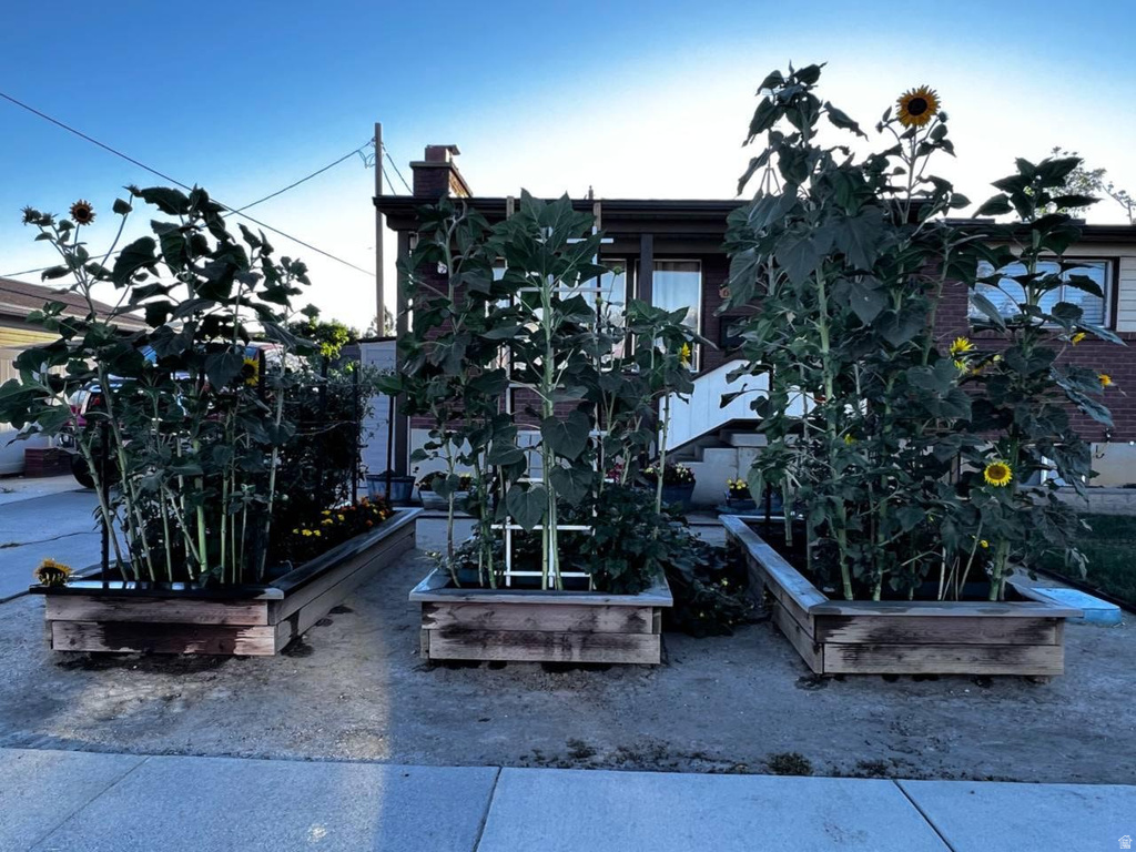 6460 S BLAINE DR Murray, UT 84107