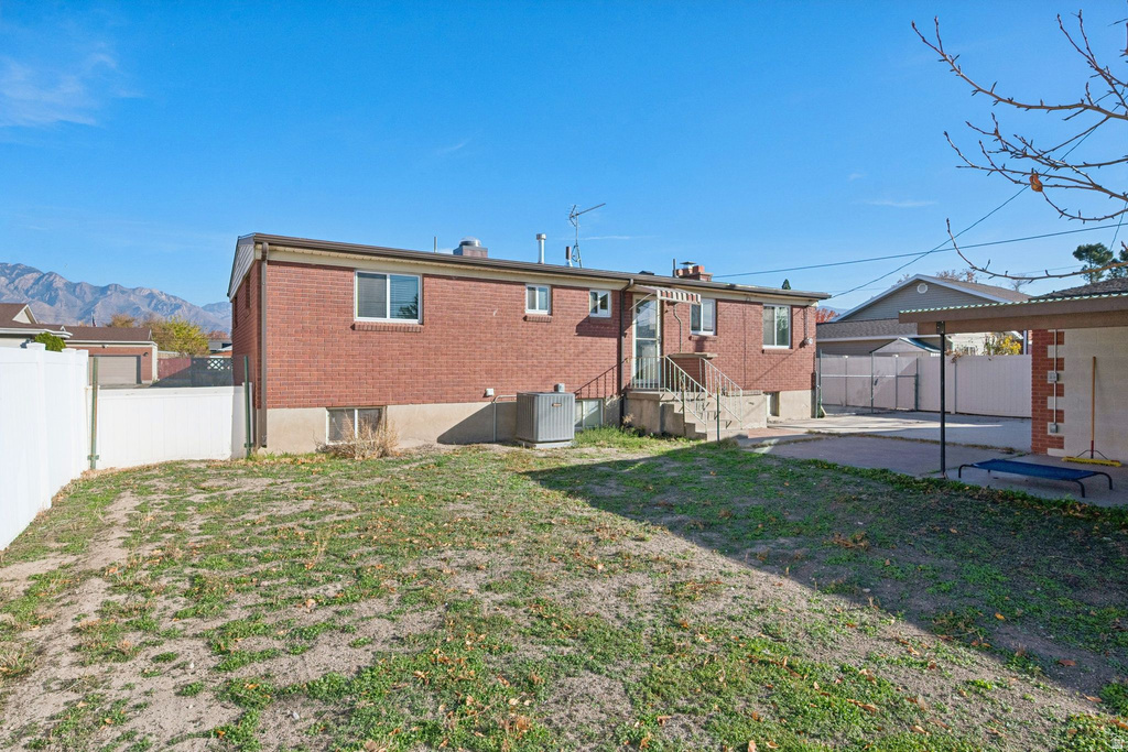 6460 S BLAINE DR Murray, UT 84107