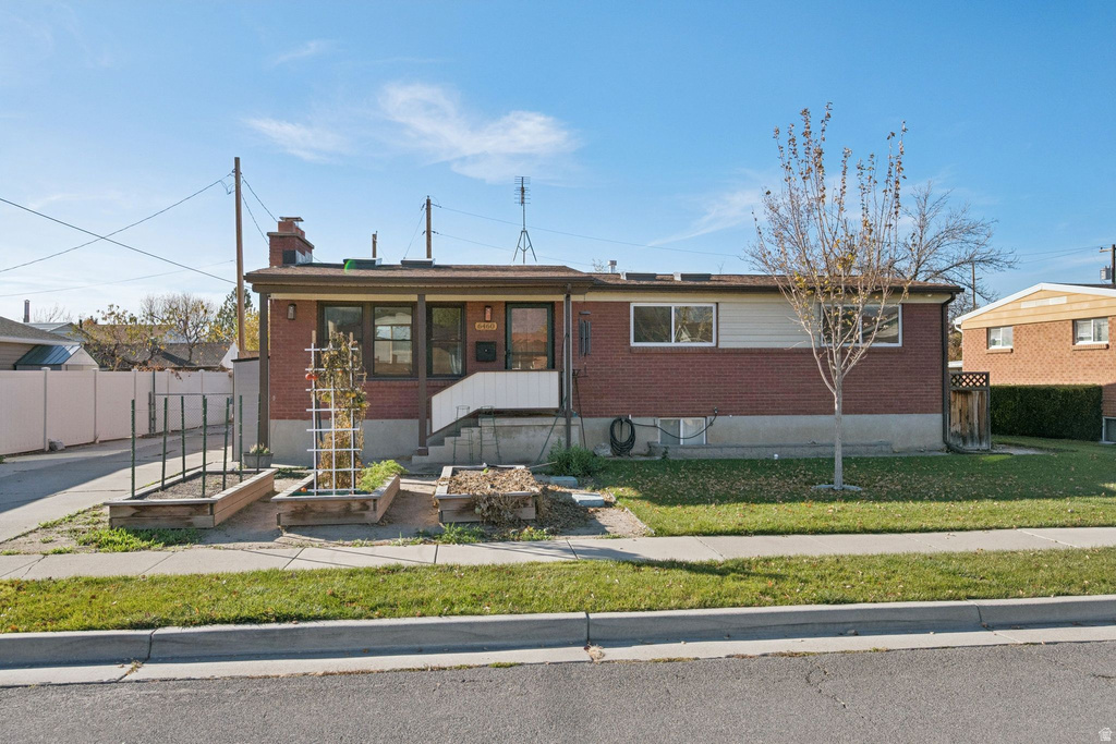 6460 S BLAINE DR Murray, UT 84107