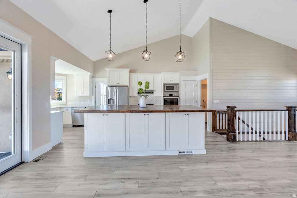 975 E 2850 N Lehi, UT 84043