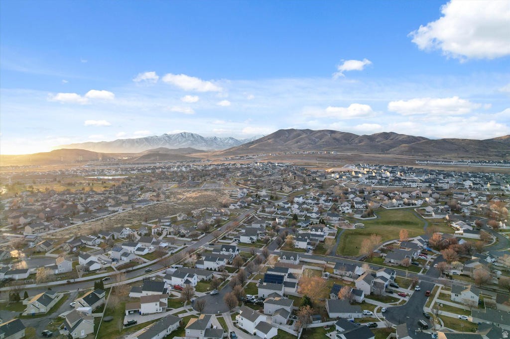 167 W APPLE AVE Saratoga Springs, UT 84045