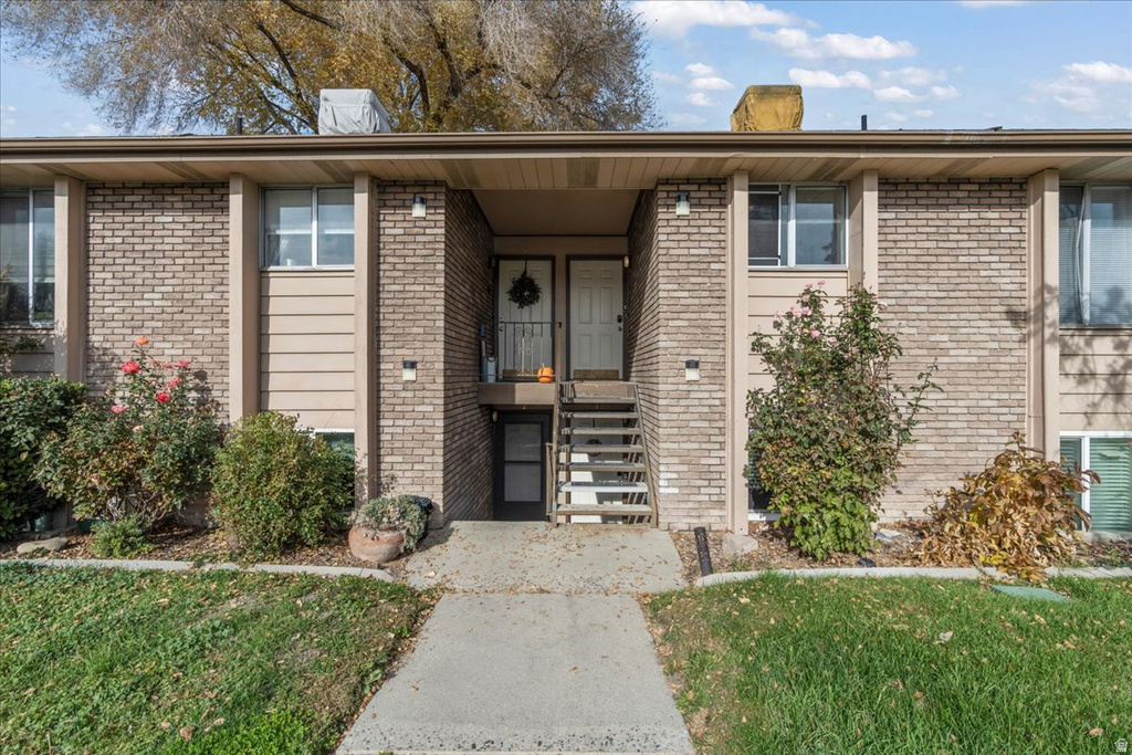 2588 S 900 E #APT 3 Salt Lake City, UT 84106