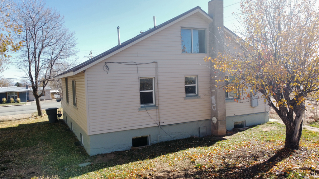 64 S 200 W Monticello, UT 84535