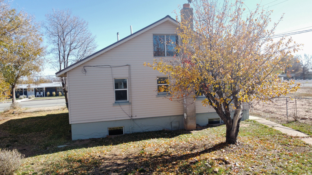 64 S 200 W Monticello, UT 84535