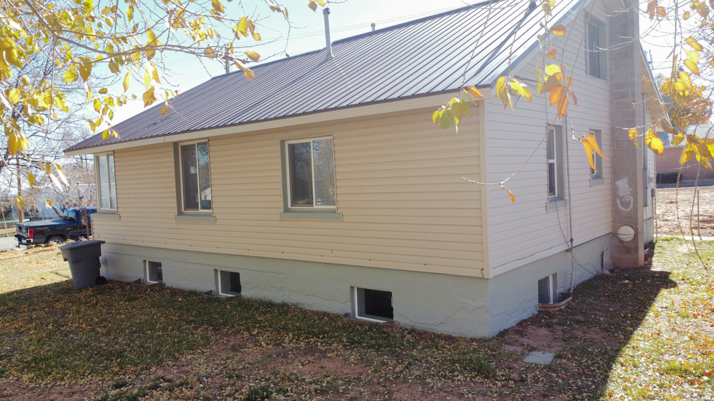 64 S 200 W Monticello, UT 84535