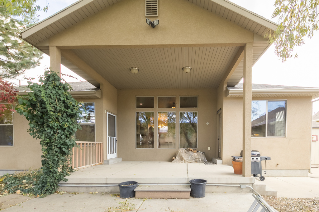 1126 S VALLEY VIEW DR Santaquin, UT 84655