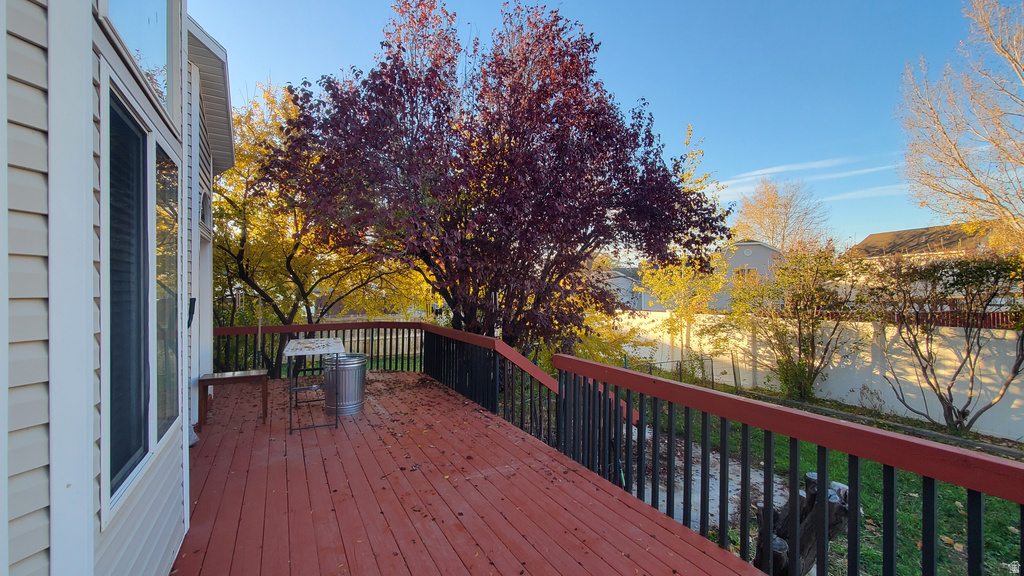 107 PEBBLE BEACH DR Stansbury Park, UT 84074