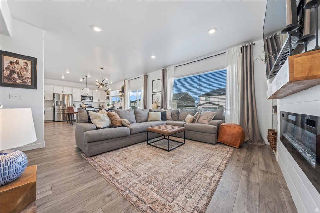 552 W 1410 N Tooele, UT 84074