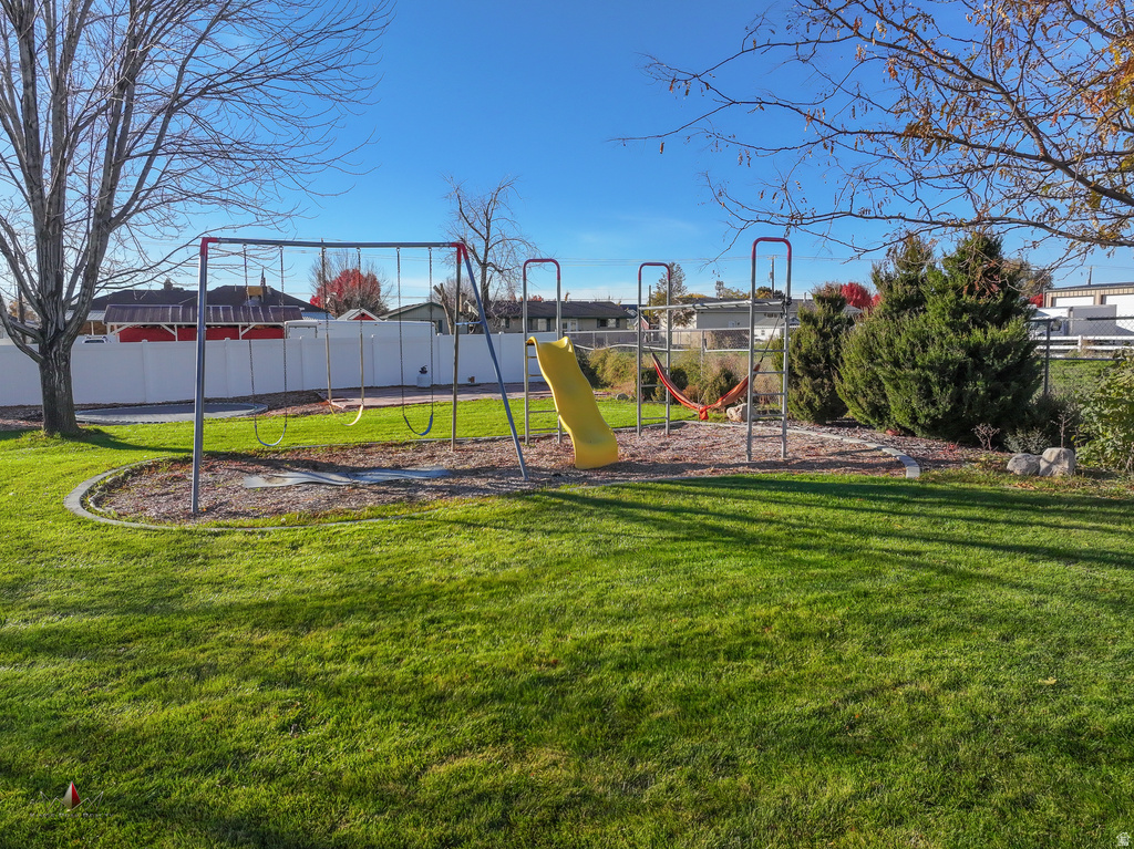 936 W 2225 S Syracuse, UT 84075