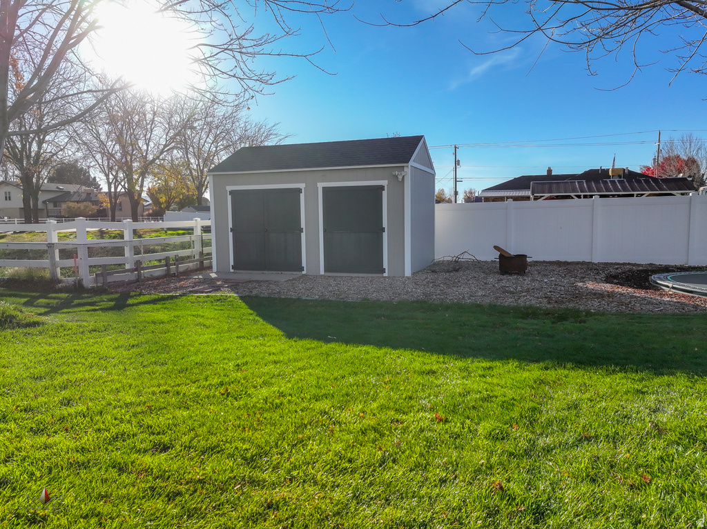 936 W 2225 S Syracuse, UT 84075