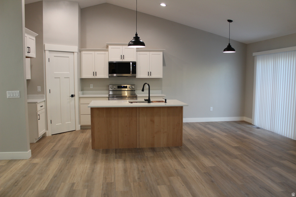 4113 S RUSHFORD CT West Valley City, UT 84128