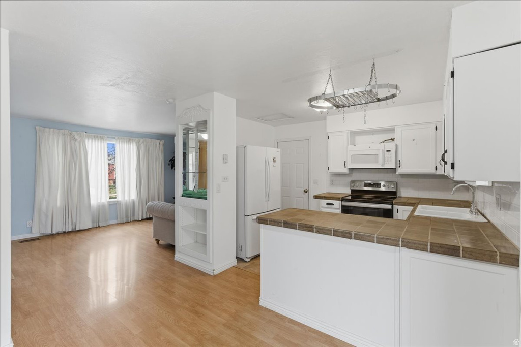 3931 W DANSERE CIR West Jordan, UT 84088