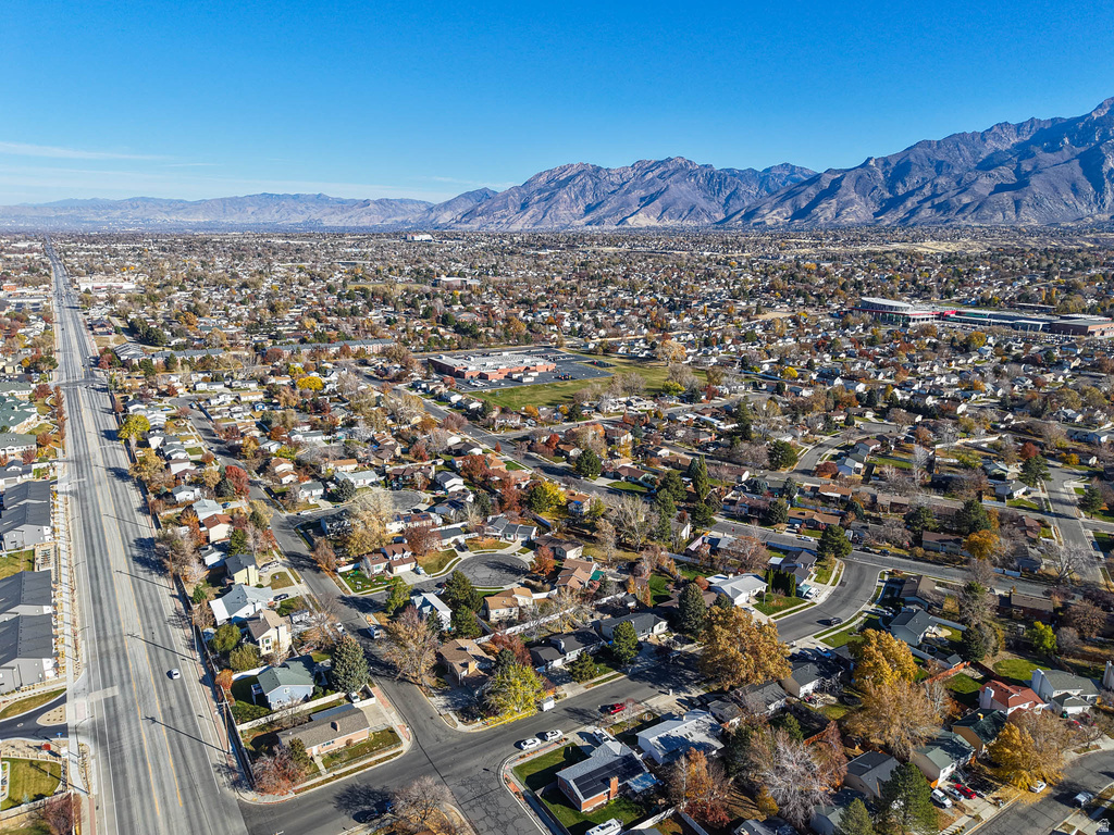 735 E DUSTY CREEK AVE Sandy, UT 84094