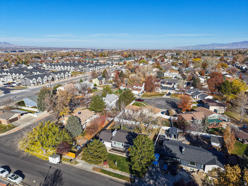 735 E DUSTY CREEK AVE Sandy, UT 84094